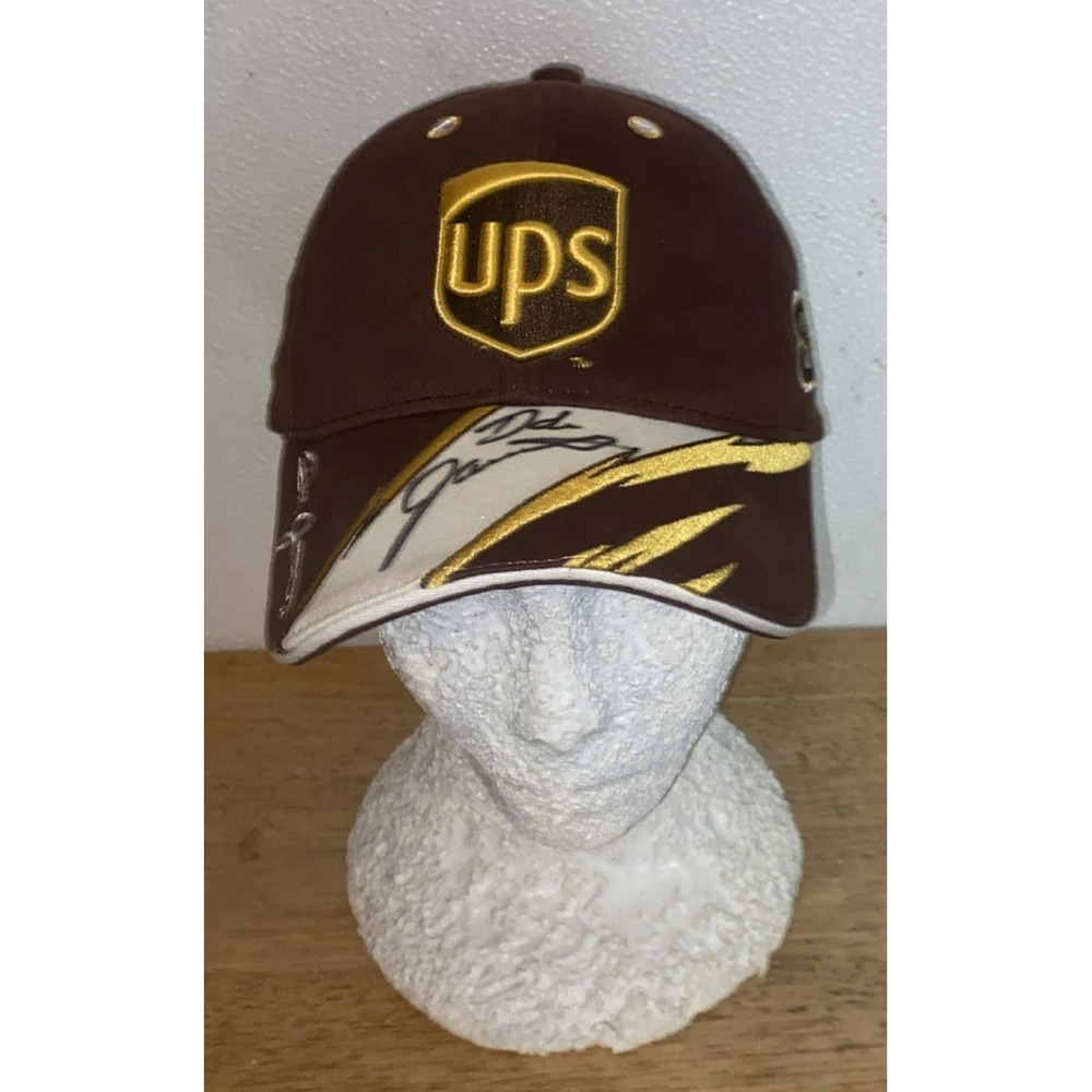 Chase Authentics Drivers Line Dale Jarret #88‎ UPS Cap Signed